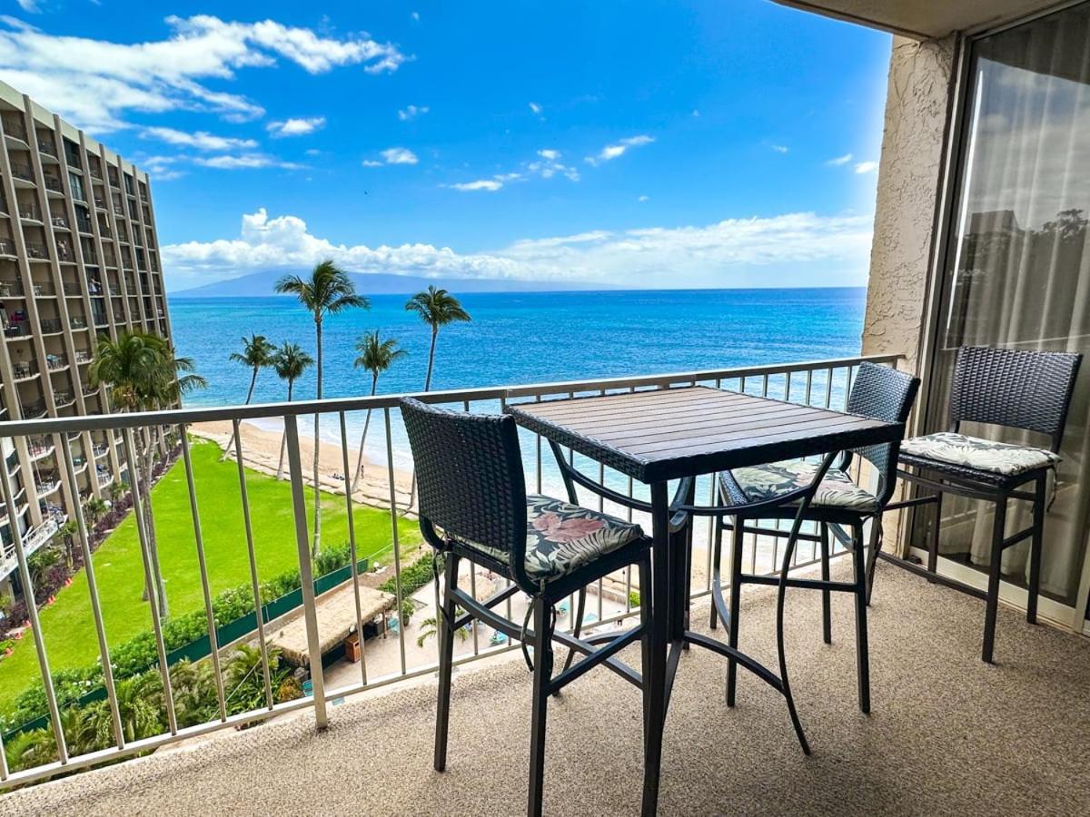 Villa Incredible Beachfront 1Br - Sleeps 4 Awesome Location And In The Center Of Restaurants Many Beaches Golf And More à Kahana Extérieur photo