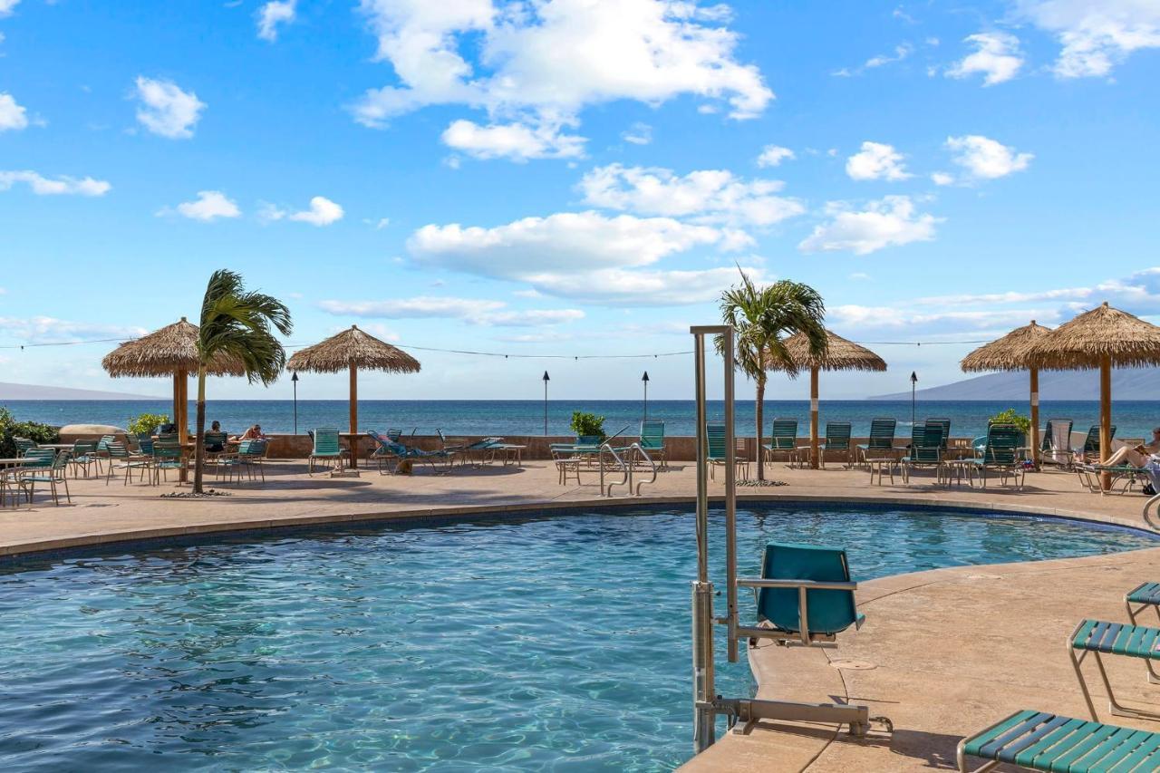 Villa Incredible Beachfront 1Br - Sleeps 4 Awesome Location And In The Center Of Restaurants Many Beaches Golf And More à Kahana Extérieur photo
