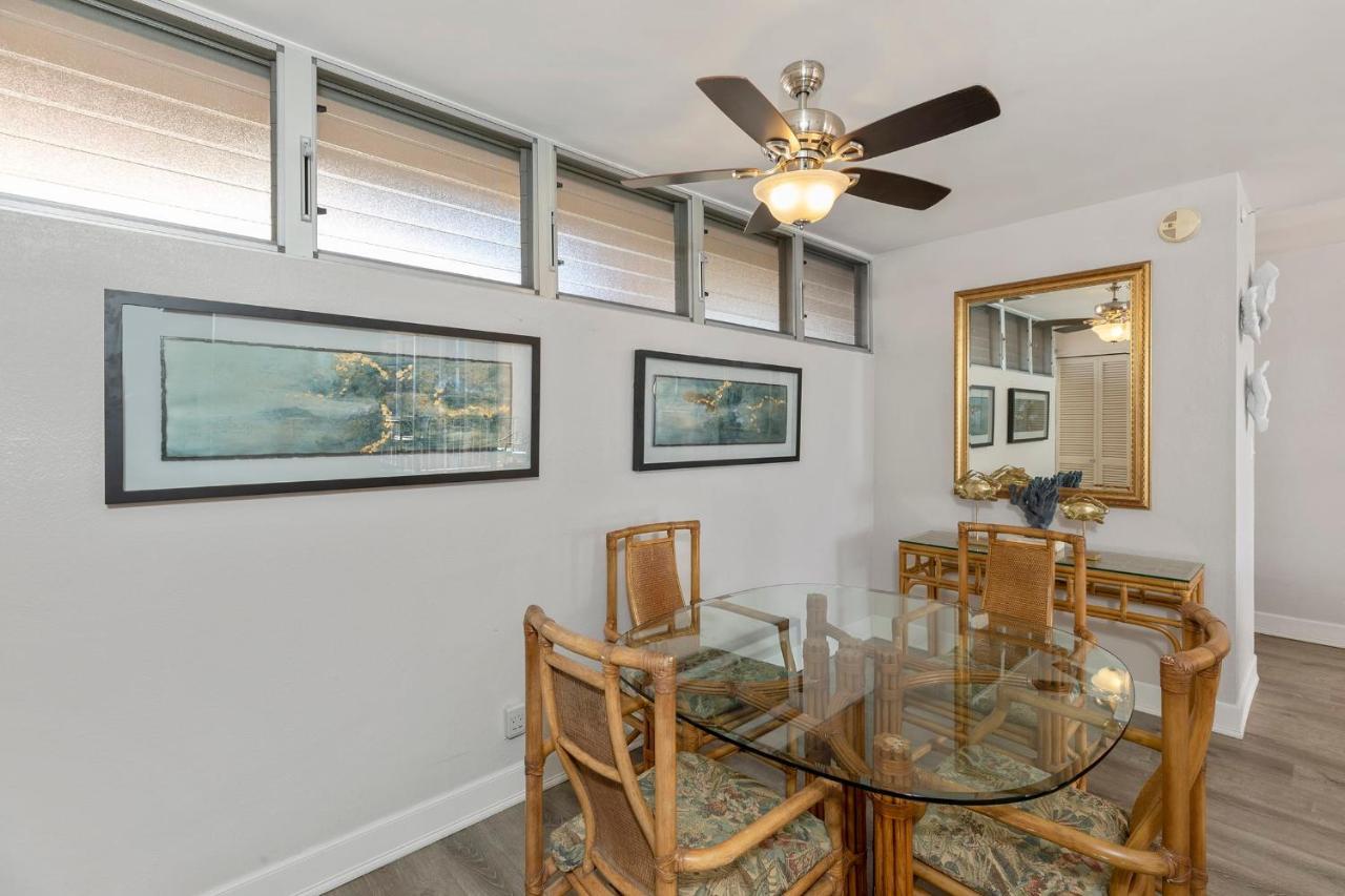 Villa Incredible Beachfront 1Br - Sleeps 4 Awesome Location And In The Center Of Restaurants Many Beaches Golf And More à Kahana Extérieur photo